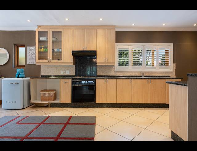 3 BEDROOM HOUSE FOR SALE IN BASSONIA